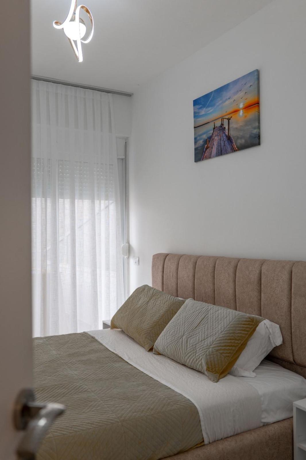 Esel Apartments Sarandë Exteriér fotografie